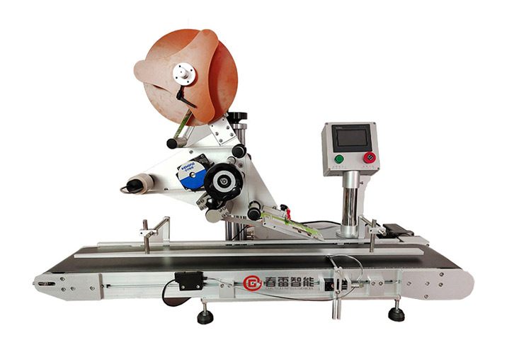 Merezi al du mahaigaineko etiketatze makina guztiz automatikoak erostea? Abantailen eta desabantailen azterketa osoa!